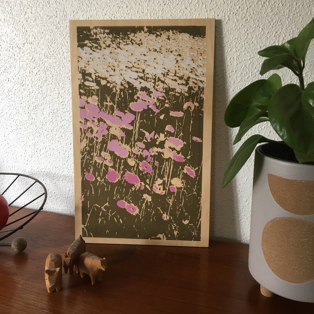 Pink and White Everlastings on plywood