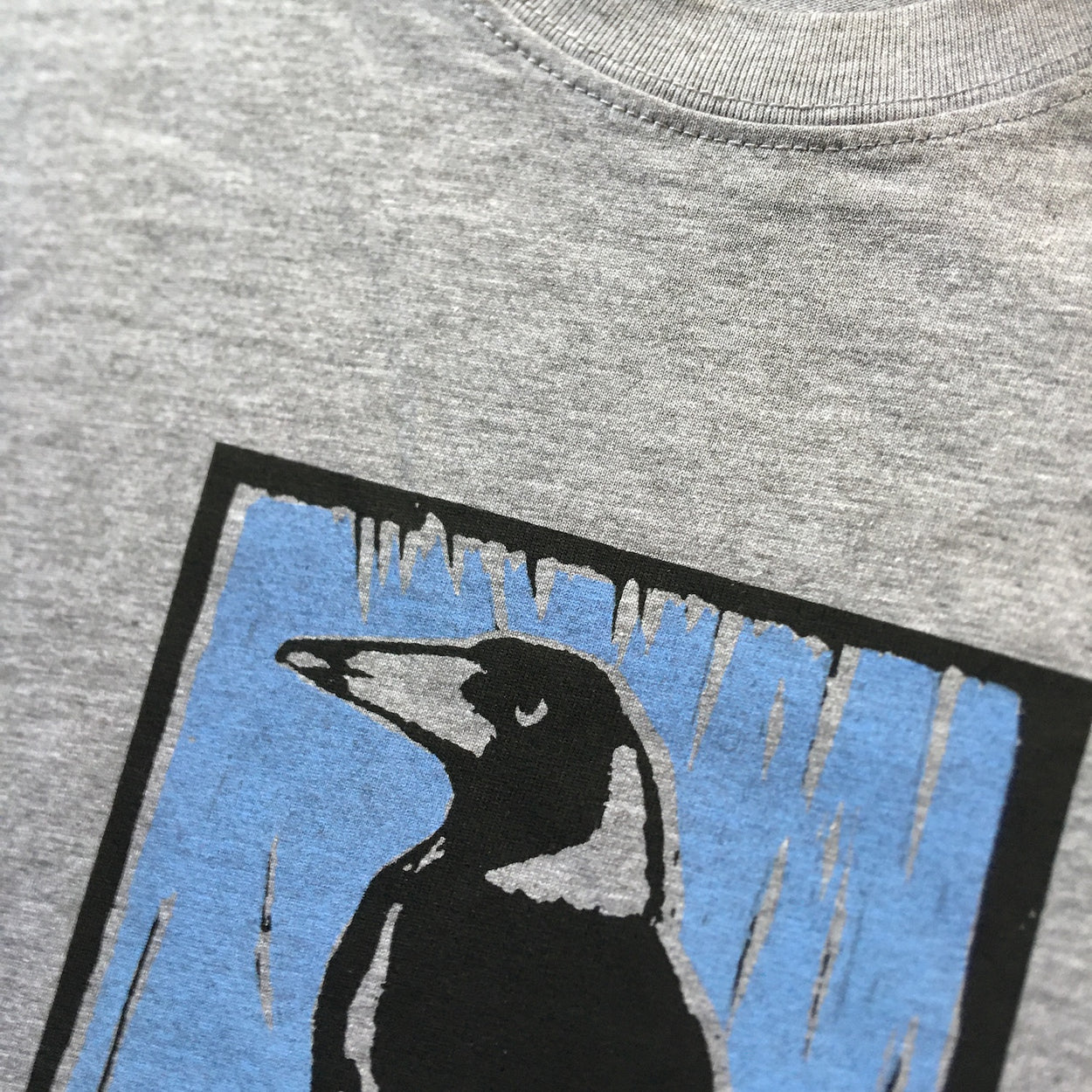 Magpie grey t-shirt