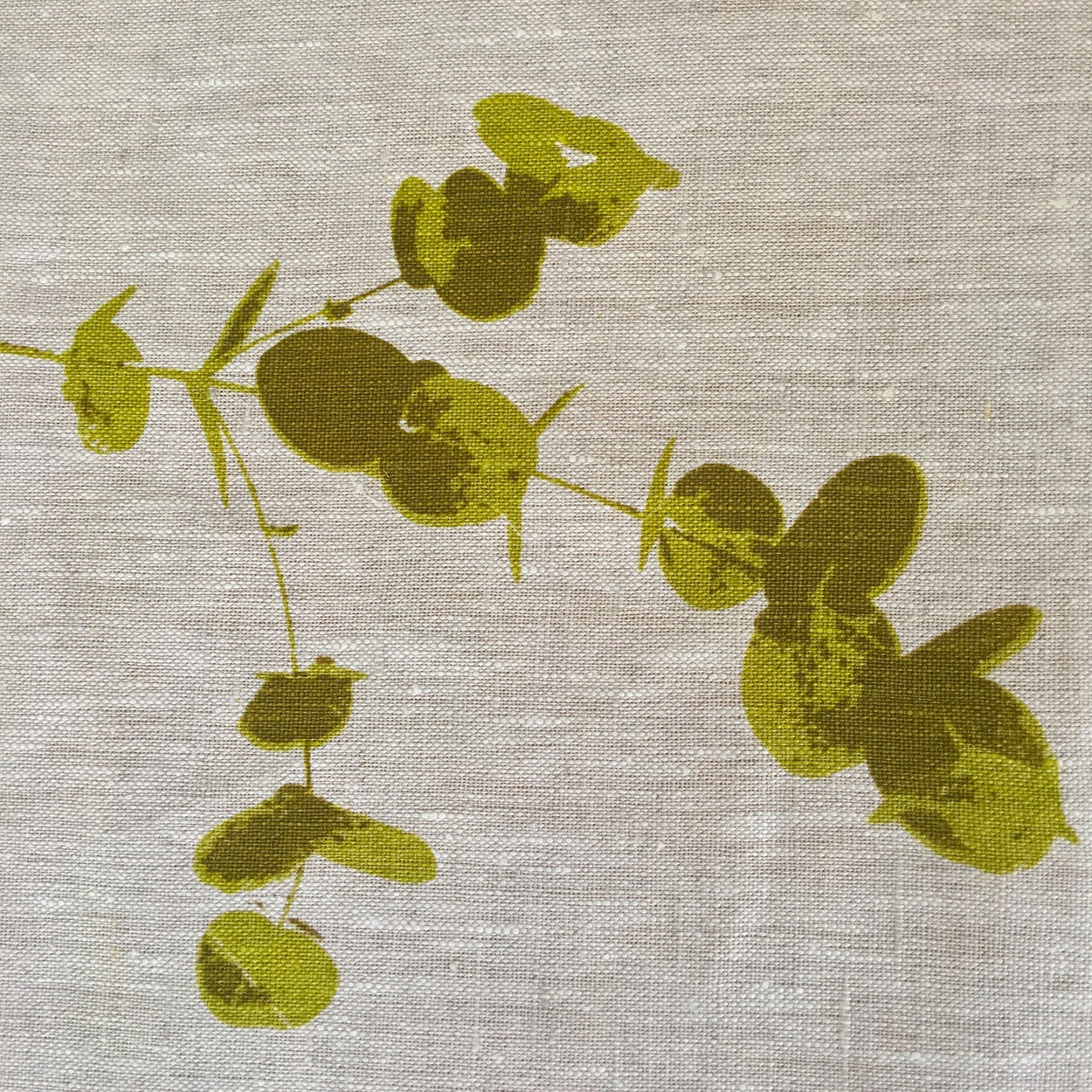Baby gumleaves tablecloth